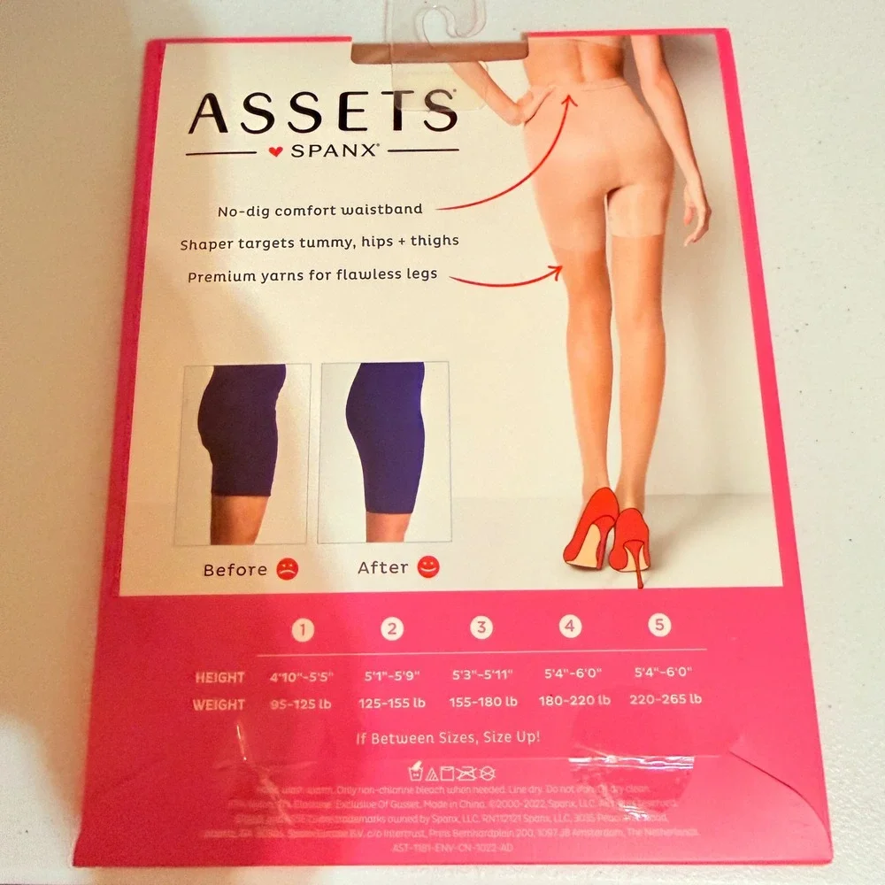 Assets by Spanx Shaping Sheers Women Size 5 Nude NEW 1181 Shaper Pantyhose